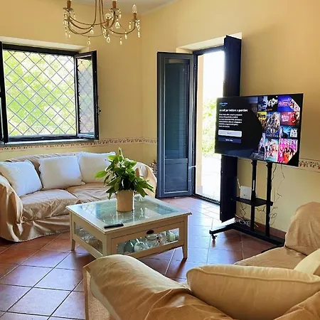 Villa In 8 Ettari Di Campagna, A 20' Dal Mare Casa Piccirillo Exterior photo